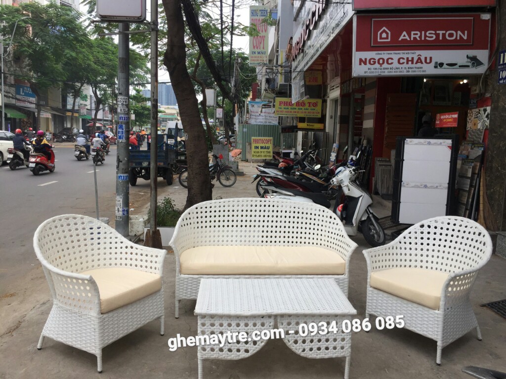 
								Bàn ghế ngoài trời nhựa giả mây BV870