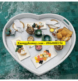 Khay đồ ăn nổi bể bơi hình trái tim